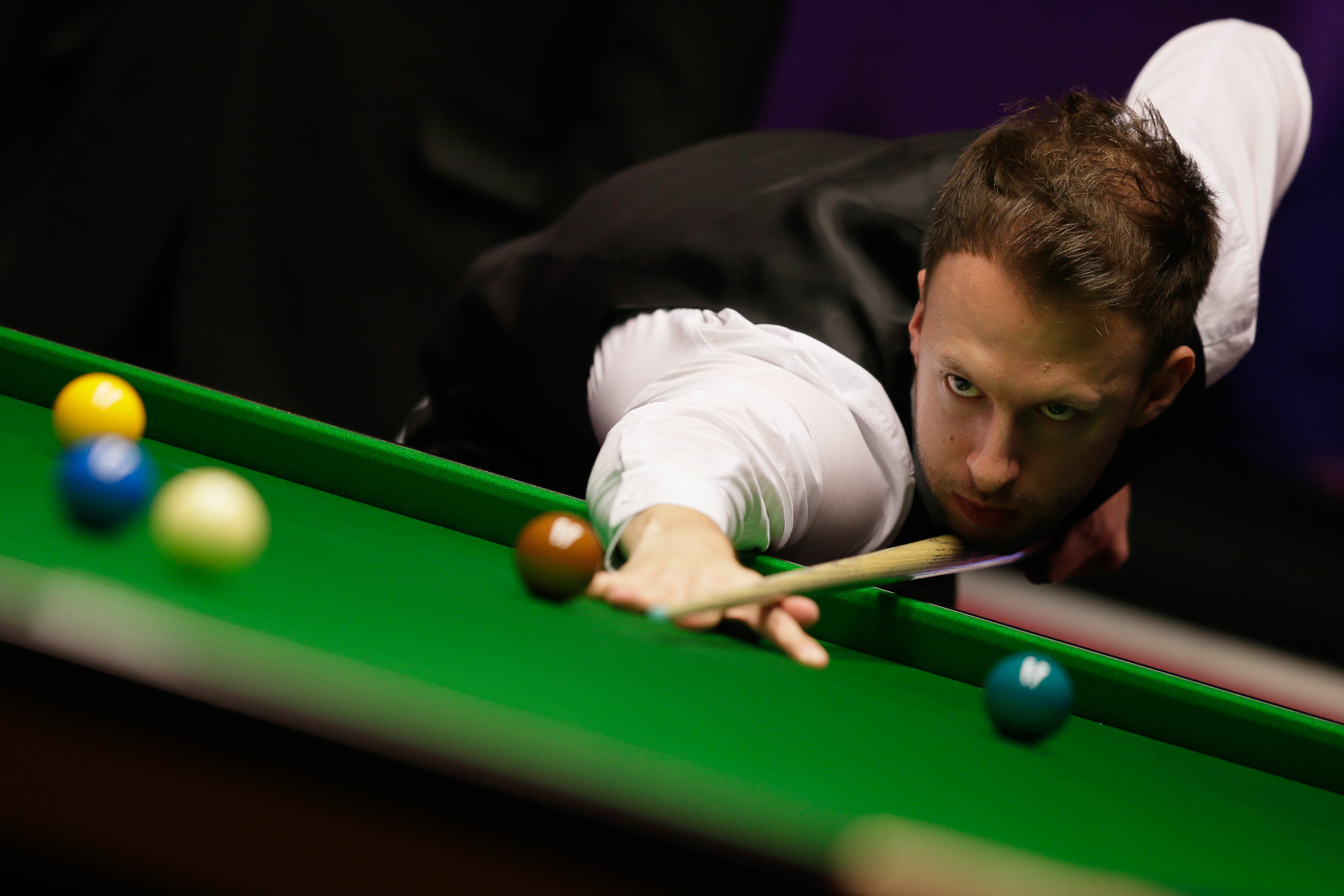 陷入拉锯战 陷入拉锯战